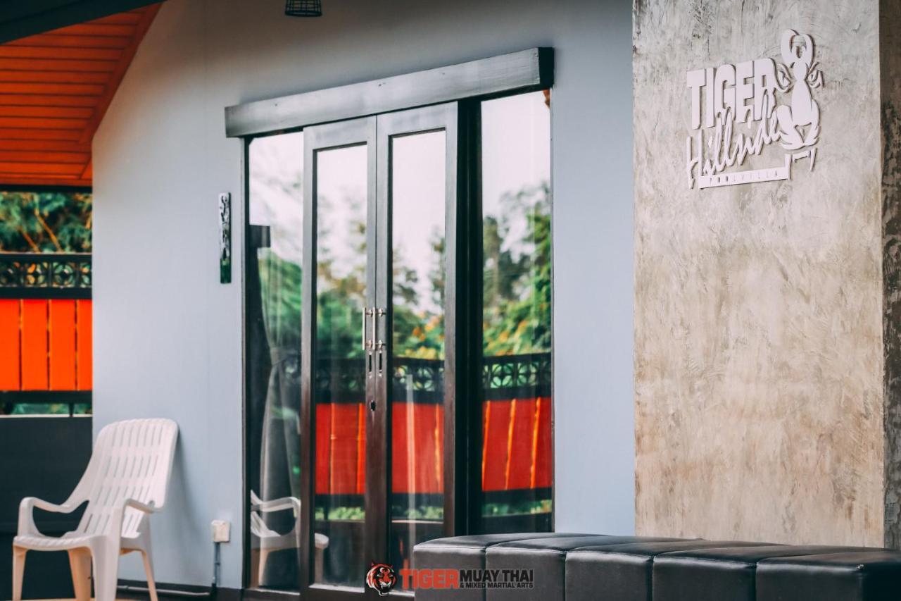 Hotel Tiger Hillside Phuket Exterior foto